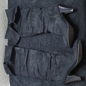 Above the knee black suede boots size 10